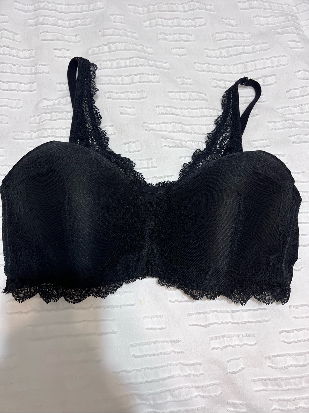 SPANX Black Fully Laced Bralett no underwire Front Close Scalloped Trim - Medium